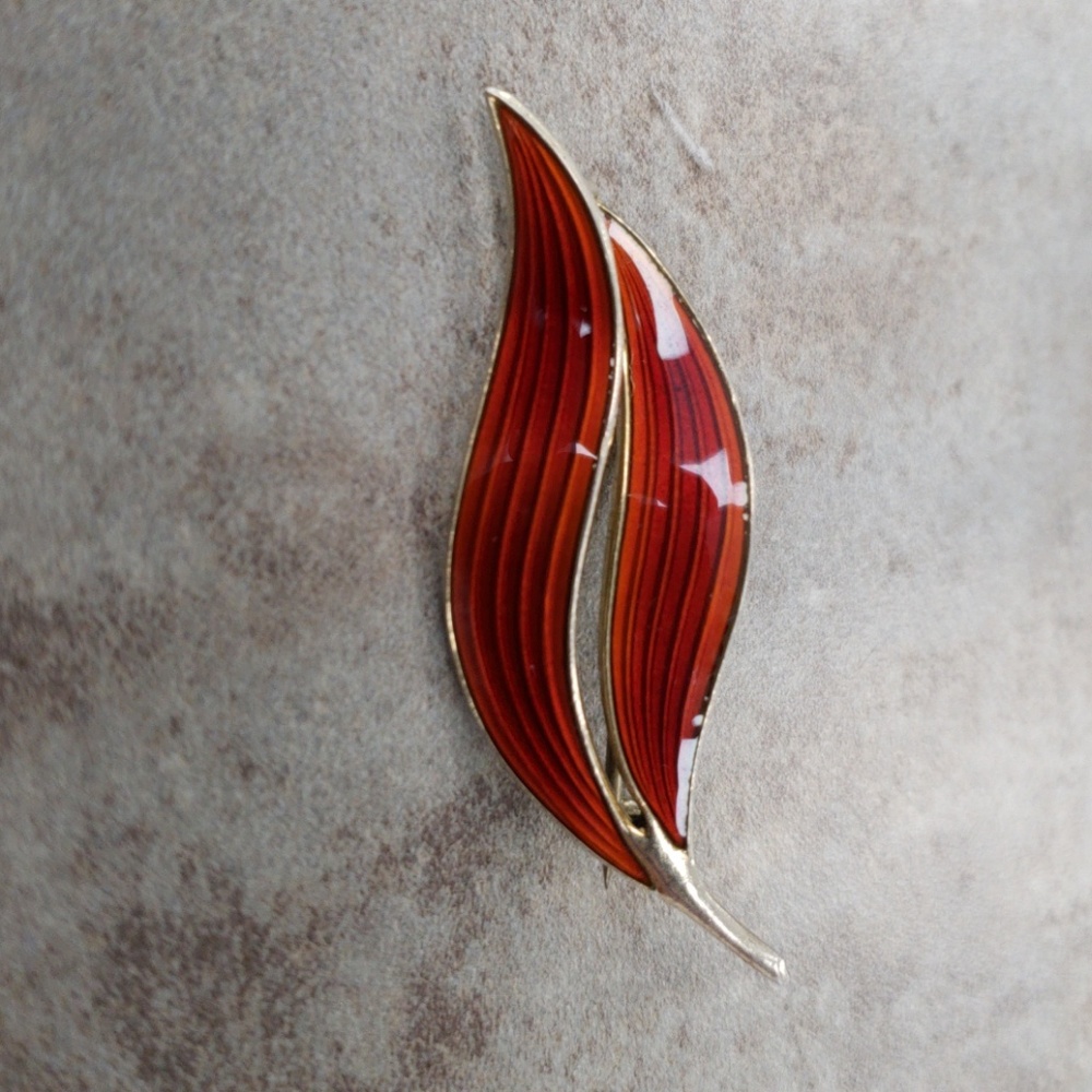 Vintage Aksel Holmsen Norway Guilloche Enamel Leaf